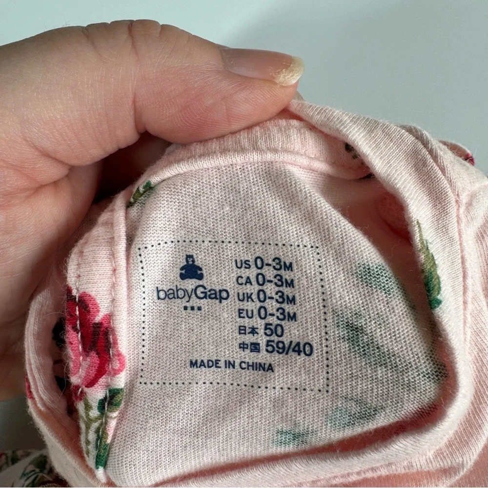 BabyGap Newborn Baby Girl Outfit Pink Floral One Piece Gold Cardigan Sweater